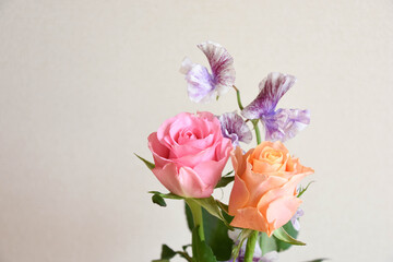 薔薇とスイートピー