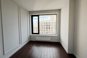 Sunlit urban alcove whispers solitude and potential during Feng Shui rebirth, promising Lunar New Year aspirations and tranquility