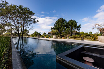 casa de verano con piscina 