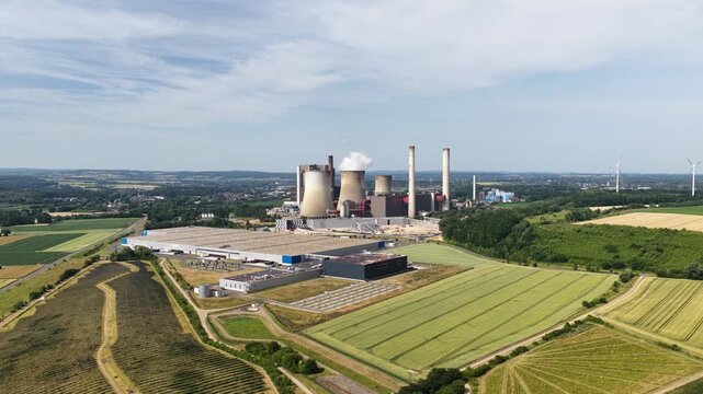 Kraftwerk Niederausem, power plant, energy production. Fossil fuels and electricty generation.