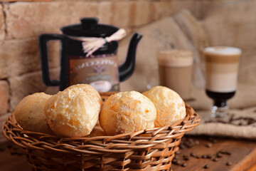 Cesta de pão de queijo