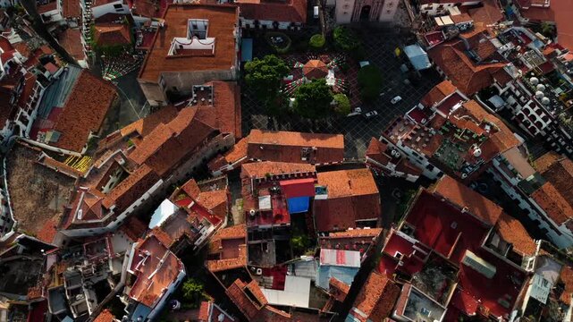 Vuelo de dron sobre Taxco, Guerrero. M&eacute;xico