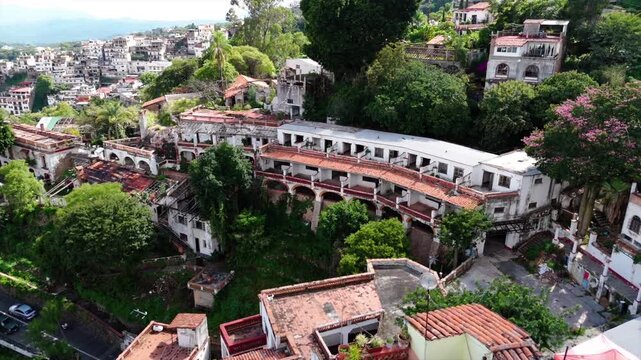 Vuelo de dron sobre Taxco, Guerrero. M&eacute;xico