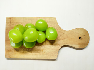 Green Grapes on Wooden Board A Fresh and Natural Still Life