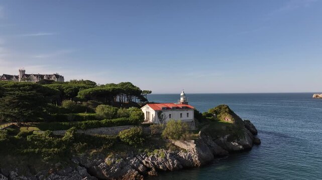 Faro de la Cerda en la Magdalena, Santander, Cantabria