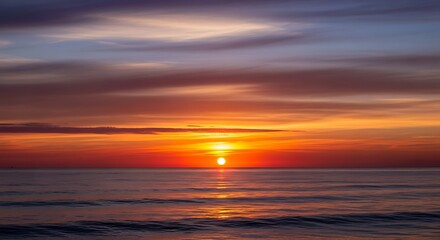 Obraz premium Sunrise over ocean