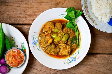 Southern Thai Curry with Spareribs in ceramic plate