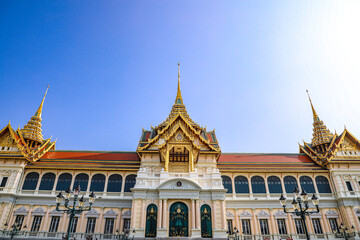 Fototapeta premium The Grand Palace was built same time as Bangkok. royal residences include Dusit Maha Prasat Throne Hall, Aphorn Phimok Prasat Throne Hall, Phiman Rattaya Throne Hall, Chakri Maha Prasat Throne Hall.