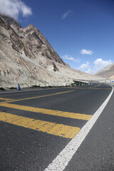 road to the mountains