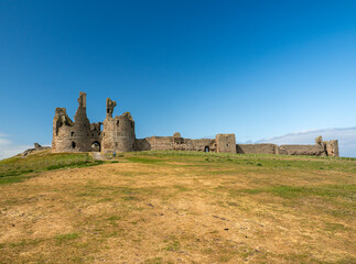 Dunstanburgh castle in England (2)