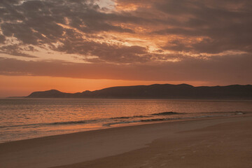 Pôr do sol na praia