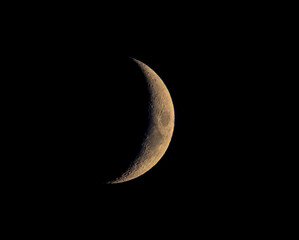 The first waxing moon of Autumn 2025!