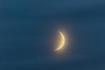 The first waxing moon of Autumn 2025!