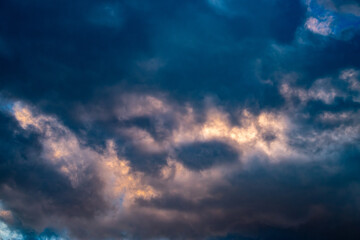 Obraz premium colorful clouds at sunset