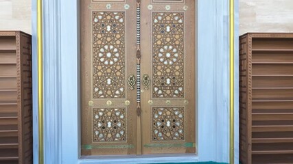 Mosque entrance gate, design, engraving, workmanship and architecture