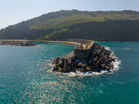 Paseo del Faro de Orio y espig&oacute;n en Gipuzkoa, Donosti
