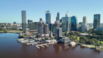 Obraz premium Aerial view of Perth skyline from Swan River with clear blue sky and sunny day reflections
