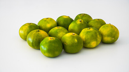 Fresh Green Citrus Fruits Pack