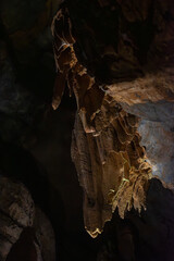 석회동굴의 신비로운 풍경