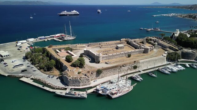  Miasto Kos - Grecja - panorama miasta nagrana dronem