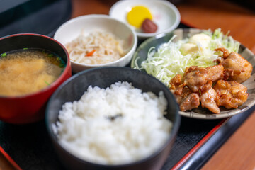 日本の岡山県備前市の食堂で食べたとても美味しい昼ごはん