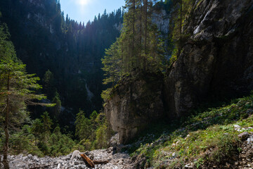 Cetatile Ponorului karst landscape