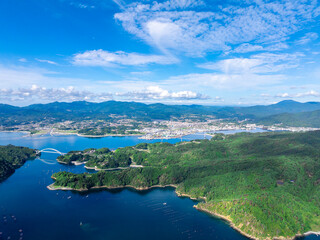 気仙沼大島大橋と気仙沼大島（宮城県気仙沼市）