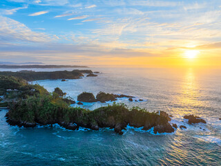 龍舞崎の日出（宮城県 気仙沼大島）