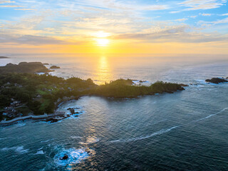 龍舞崎の日出（宮城県 気仙沼大島）