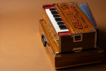 Indian Harmonium Scale Changer