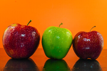 red and green apples