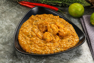 Indian prawn masala with spices