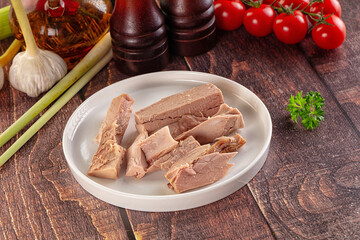 Canned tuna fish fillet pieces