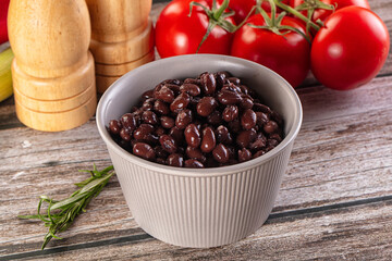 Canned black beans in the bowk