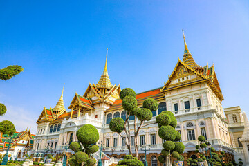 Fototapeta premium The Grand Palace was built same time as Bangkok. royal residences include Dusit Maha Prasat Throne Hall, Aphorn Phimok Prasat Throne Hall, Phiman Rattaya Throne Hall, Chakri Maha Prasat Throne Hall.