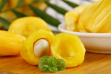 Fresh Vietnamese Honey Pineapple Slices with Yellow Flesh and Mint Garnish