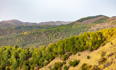 Fototapeta premium view of the mountains in the morning