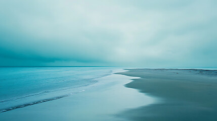 Obraz premium Blue sky and sea with white clouds