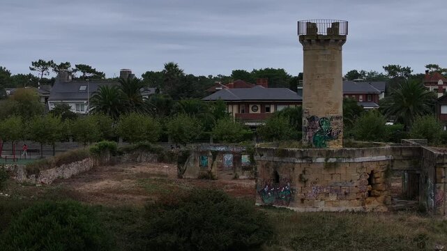 Fuerte de la Galea o Castillo del Pr&iacute;ncipe en la r&iacute;a del Nervi&oacute;n, Guecho, Vizcaya Pa&iacute;s Vasco