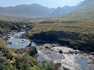 Fairy Pools (piscines des f&eacute;es) sur l'&icirc;le de Skye
