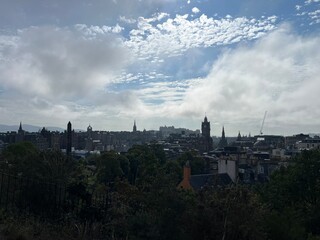 Calton Hill &agrave; l'est de la Nouvelle Ville d'&Eacute;dimbourg, au bout de Princes Street, 