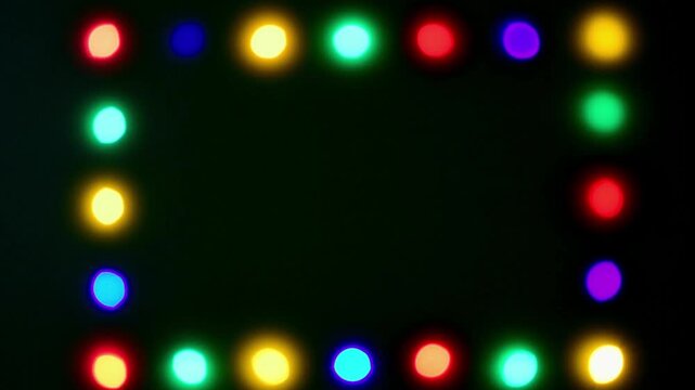 luces de navidad brillantes y parpadeantes, formando un marco rectangular