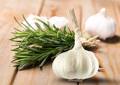Organic fresh healthy garlic vegetable