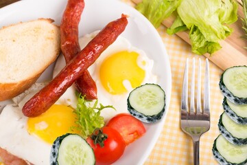 Green fresh ripe cucumbers vegetable slices in dish