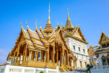 Fototapeta premium The Grand Palace was built same time as Bangkok. royal residences include Dusit Maha Prasat Throne Hall, Aphorn Phimok Prasat Throne Hall, Phiman Rattaya Throne Hall, Chakri Maha Prasat Throne Hall.