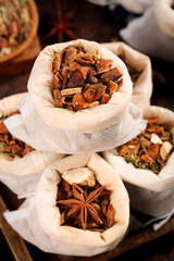 Traditional Asian Spices Collection in Canvas Bags - Star Anise Cinnamon Hot Spices for Szechuan Cuisine Cooking