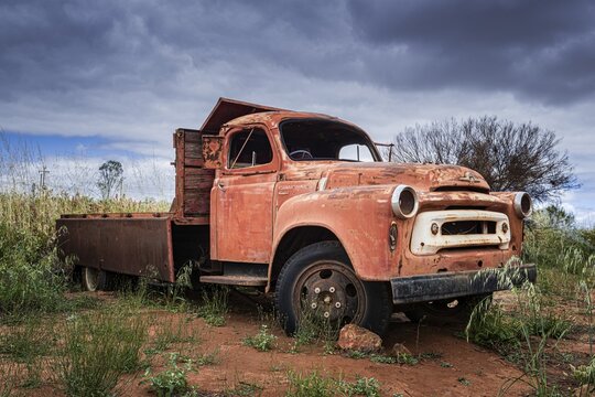 International AS-160, truck, year of manufacture 1957, vintage car wreck, Mullewa, Western Australia, Australia