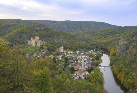 View from the vantage point at Henner to the village with castle, Hardegg, Lower Austria, Austria