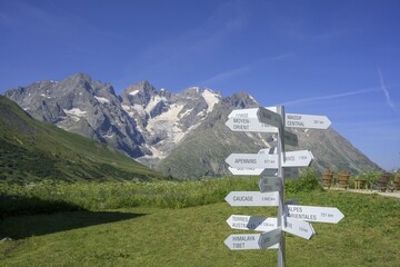 Signpost Behind Pointe Piaget And