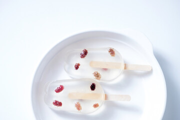 Healthy dessert mulberry fruit jelly agar-agar